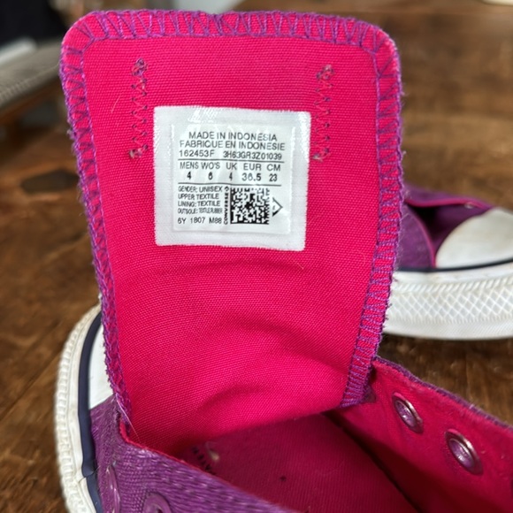 Purple and Fuscia Converse Low Tops. Womens 6. - Picture 4 of 4